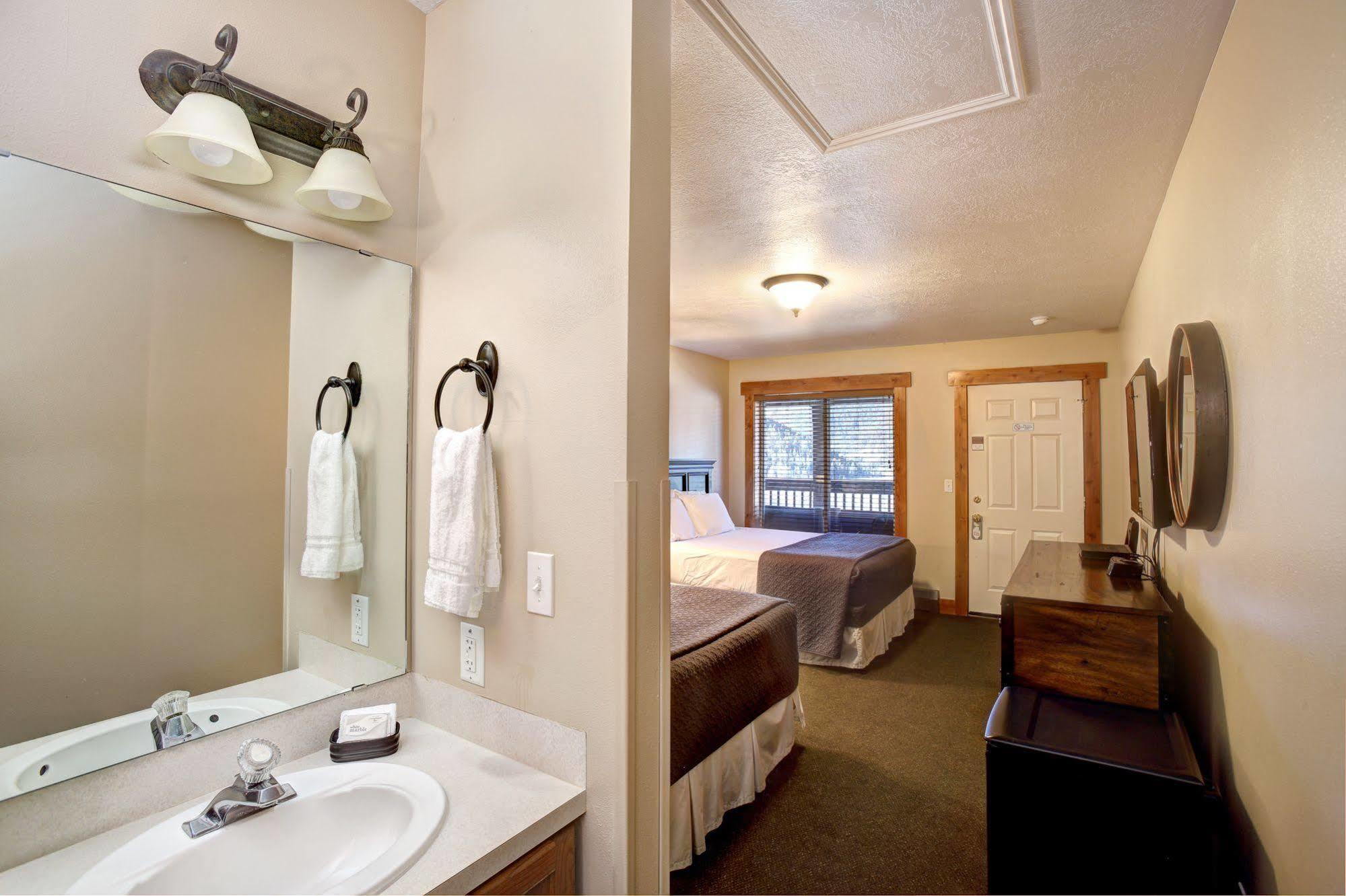 Beaver Creek Lodge Logan Buitenkant foto